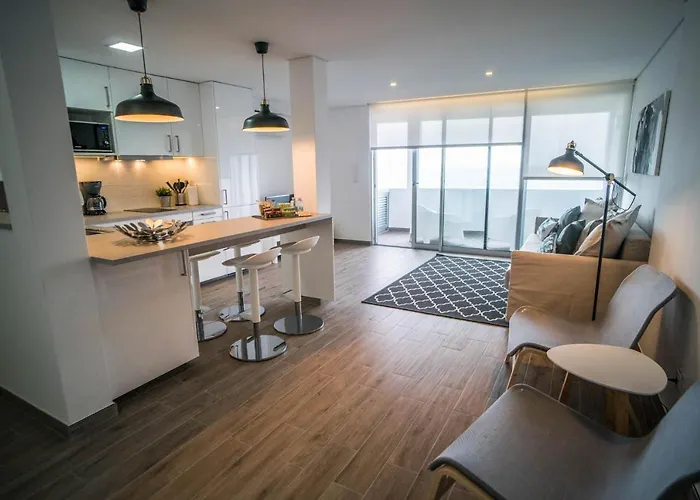 Home At Azores - Islet House